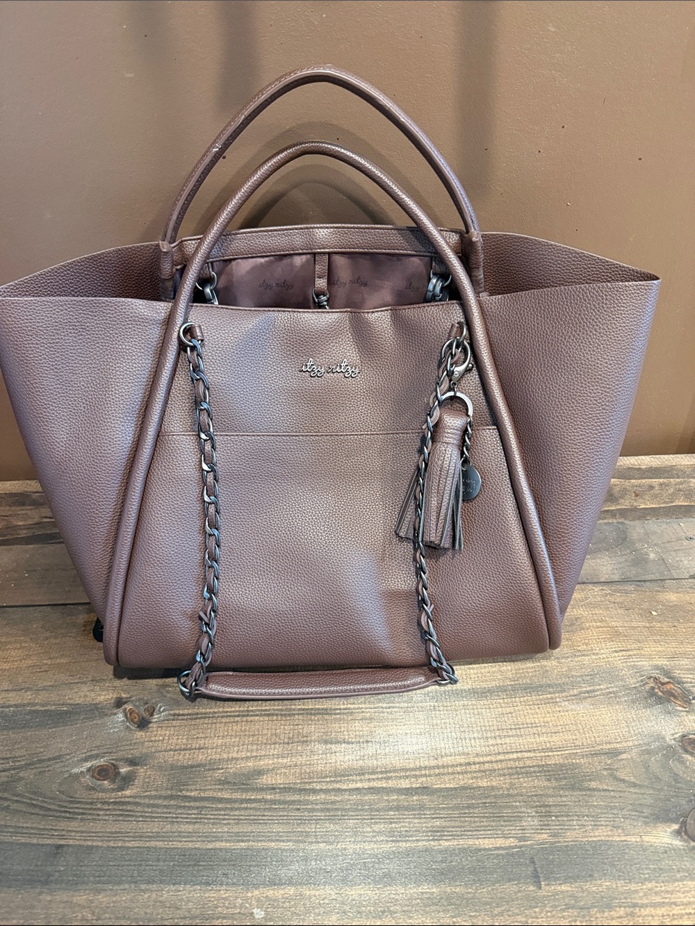 Itzy Ritzy Espresso Tote with Tassel Charm